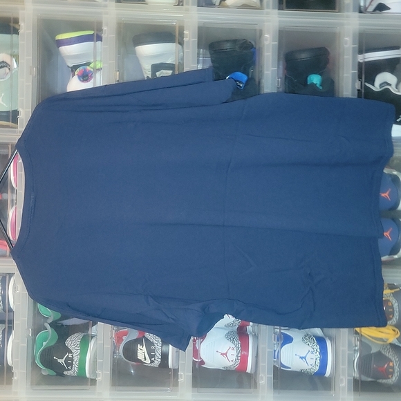 Champion T-Shirt - Picture 3 of 4